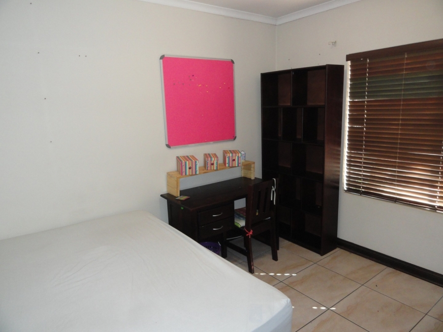 To Let 3 Bedroom Property for Rent in Die Bult North West